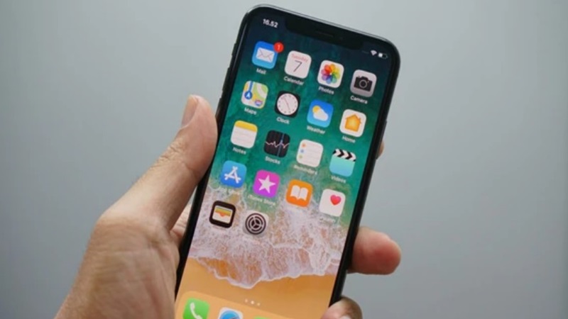 Xem xét ngoại hình của iPhone để kiểm tra iphone chính hãng