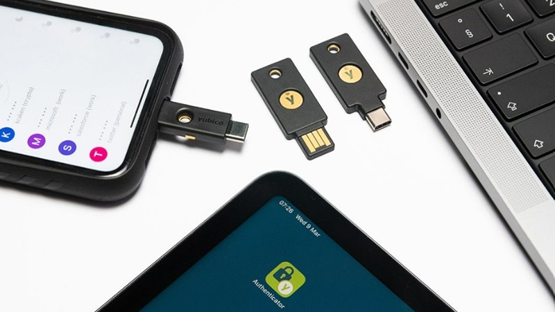 YubiKey cung cấp một mã duy nhất để xác nhận danh tính