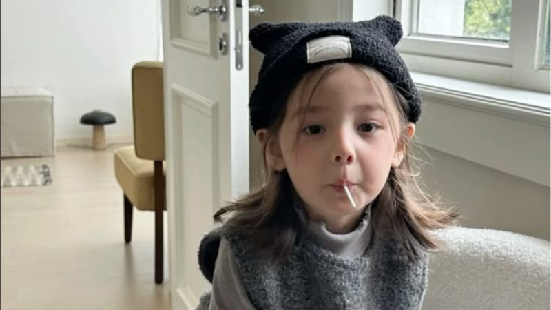 ảnh bé gái cute 5