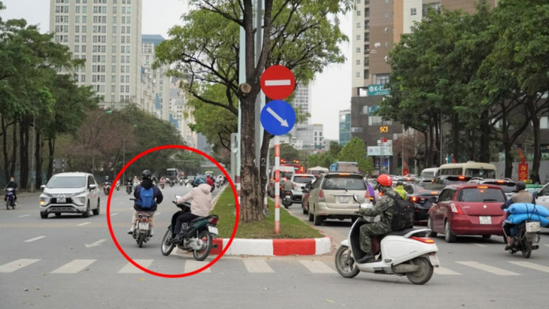 lỗi đi ngược chiều 1