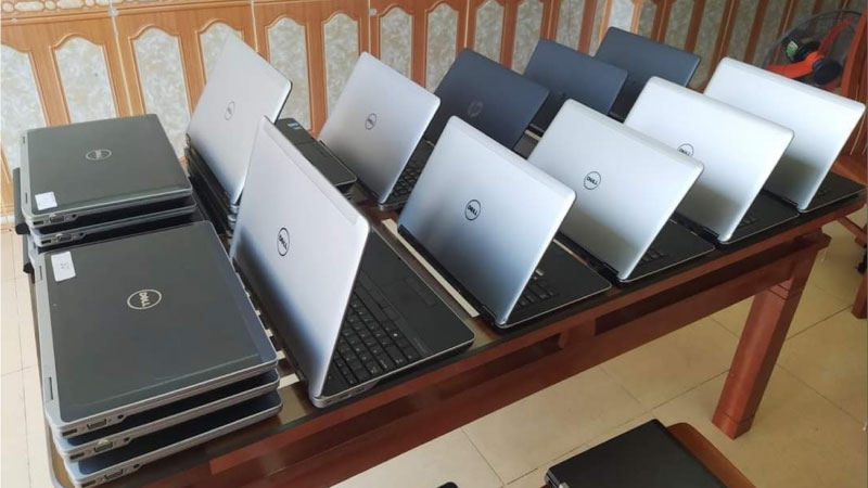 laptop cũ 3