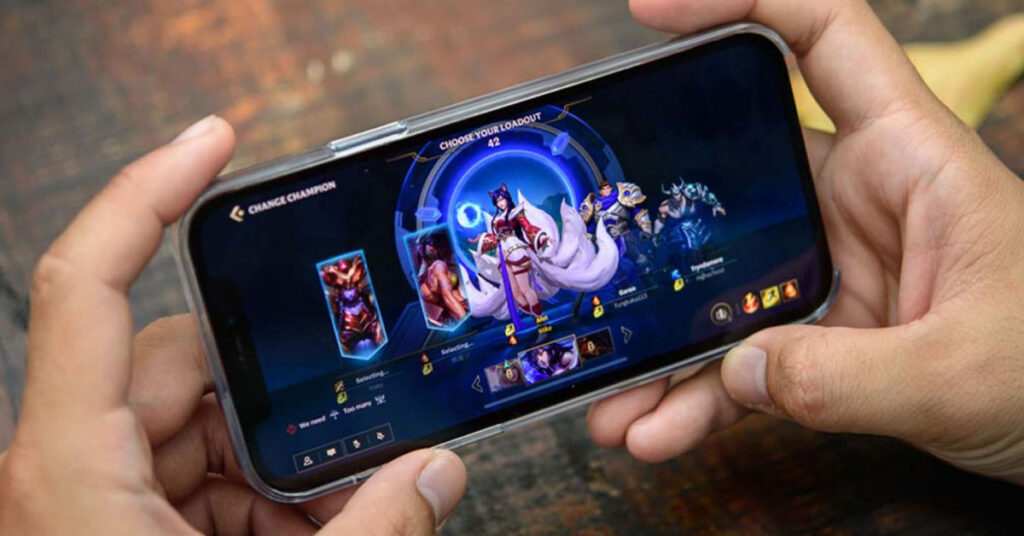 iphone 12 cũ chơi game tốt không