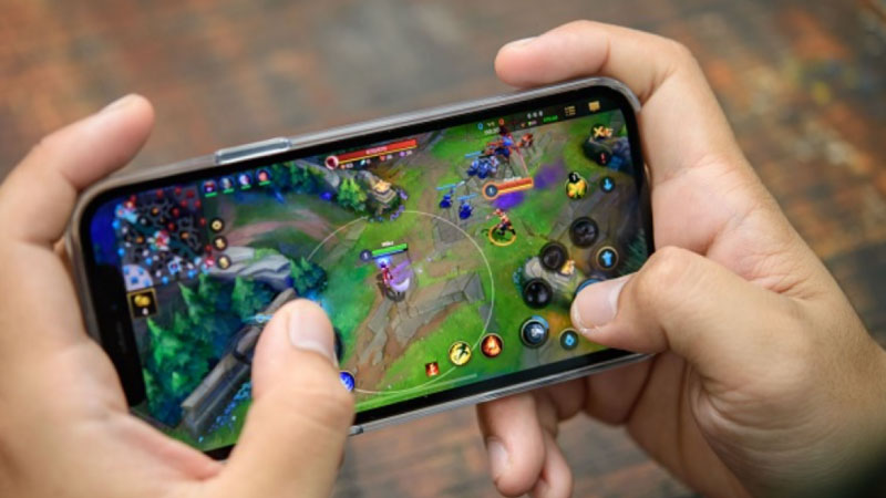 iphone 12 cũ chơi game tốt không