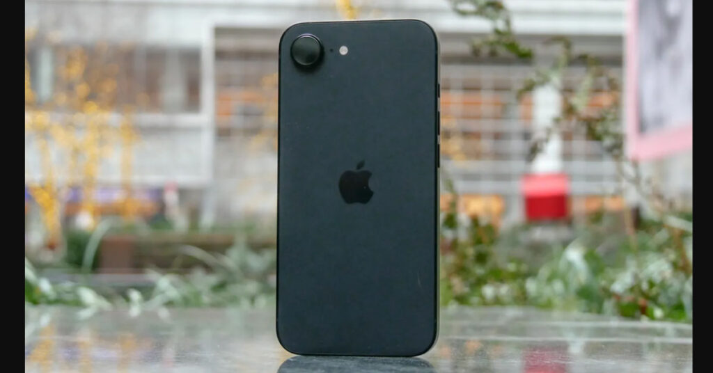 so sánh iphone 16e và iphone 15