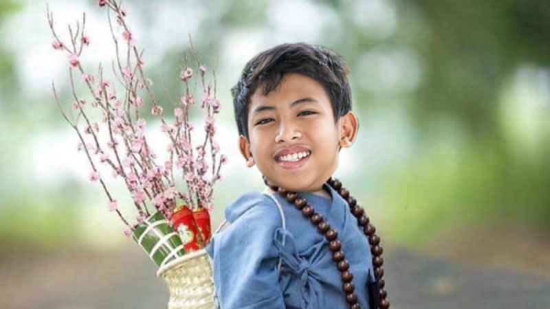Ghép mặt vào ảnh bằng điện thoại